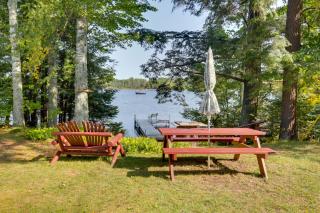 Cozy Lakefront Cabin with Indoor Gas Fireplace! - Mercer - 9