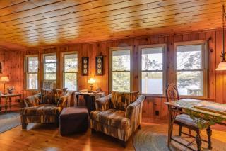 Cozy Lakefront Cabin with Indoor Gas Fireplace! - Mercer - 5