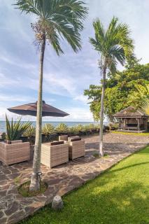 Beautiful Beach Villa Nujum with staff. - 9