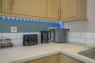 Cardiff Central - Minutes to Centre - Free Wifi - Cardiff - 2