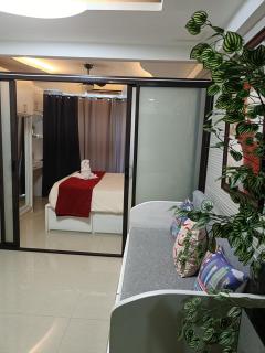 Joling's Crib 1 wid a balcony and facing amenities and just beside SM Ecoland - Davao City - 7