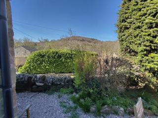 Whimsy by the Peaks, private parking, fenced garden, good walks, pub - Tansley - 6
