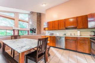 Switch to hosting Peaceful Lakefront Stay, HotTub, Fireplace, Kayaks - 1