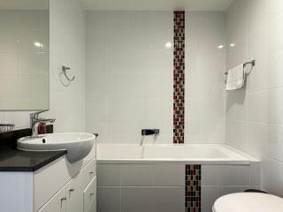 Simple & Affordable 2BR Apt in Waterloo - 7