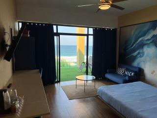 Beachfront Hotel, La Mercy - Umhlanga - 1