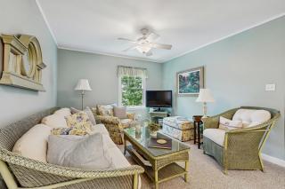 The Cottage at Sunset - 8