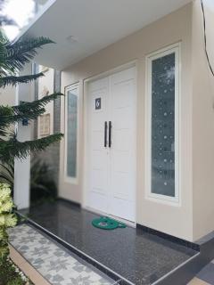 Villa Panda kota wisata batu - 1