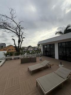 Fully Furnished - 1 Bedroom Apartment - Accra - 3