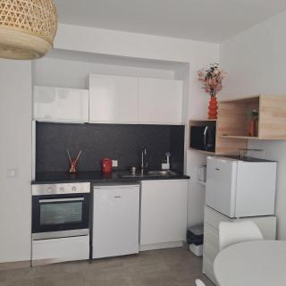 GR CANAL 19 - Piso un dormitorio 50 m del mar - 9