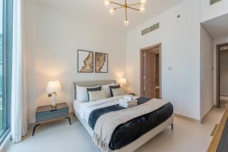 Unique & Stunning Marina Views LIV Residence 2BR - 1