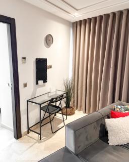 Stylish 1BR in Racine - Prime Racine Location - 5