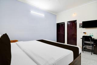 Hotel O Smriti Stay GD park - 8