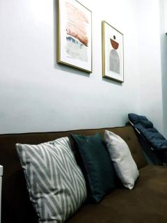 Shore 3 Residences Condo with Netflix and Wifi - 1