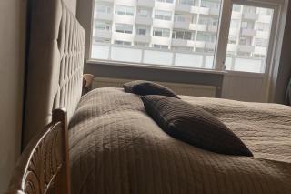 2 bed-Sleeps 5-Balcony-Parking-City Centre - Reykjavík - 4