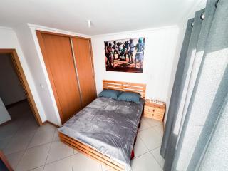 Palmarejo, Apartamento T2 no Prédio Rosa Trás de pão quente - Praia - 1