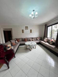 Central et spacieux pour familles et couples mariés no wifi - 9