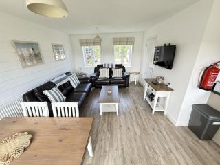 The Wagging Wave - Filey - 6