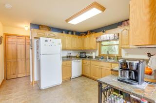 Year-Round Mtn View Pet-Friendly Murphy Retreat - Murphy - 1