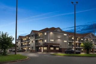 HomeTowne Studios & Suites by Red Roof Charlotte - Ballantyne - Charlotte - 8