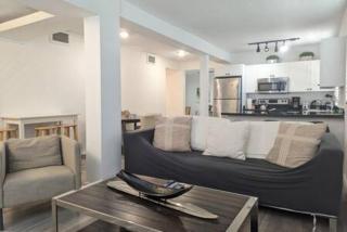 Pool Parking 2 Bedroom Retreat Sleeps 5 - Miami - 8