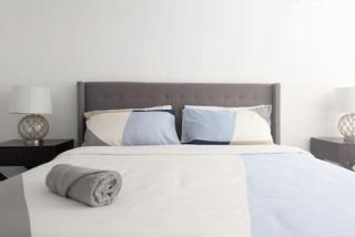 Pool Parking 2 Bedroom Retreat Sleeps 5 - Miami - 6
