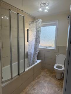 Cozy Kirkcaldy Hideaway - 3br House - 2