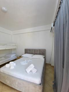 Villa Alvara - Vlorë - 4