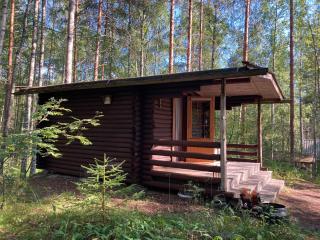 Metsäsydän mökki 2 Öhkömönkijäinen - - 8