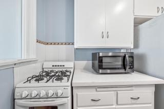 3009 Ocean Street A Beachfront condo with balcony & deck - 5