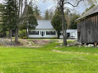 The ShackHilton at Dancing Light Farm - 3