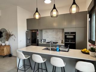 Modern 4BR Garden Apt with Park View next to Caesarea - Or ‘Aqiva - 2