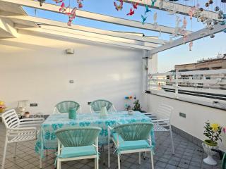 Sky-Terrace in Central Station, 3 bedrooms - Naples - 8