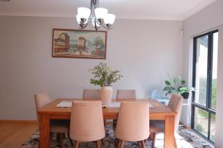 Perth Airport Stay 5BR House with 6 Beds &Parking - Perth - 4