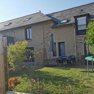 Spacious lodge in spacious place - Acigné - 0