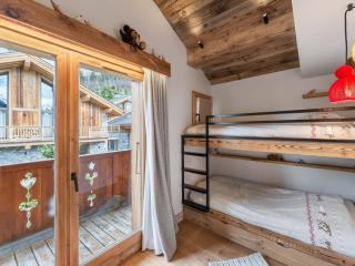 Chalet 5⭐ à Méribel avec Spa, Salle de Sport, Proche des Pistes et Commerces - FR-1-566-62 - 3