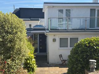 Suzetta Cottage - Seaview - 9