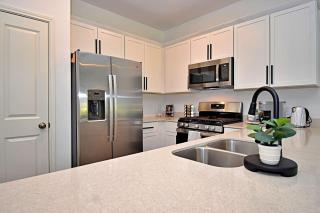 Longterm Rental Communal Pool BBQ & Playgrounds - 7