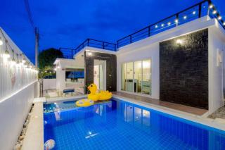 City Beach 5 Pool Villa Hua Hin - 0
