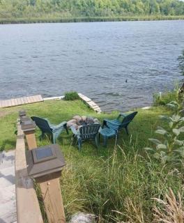 Slice of Heaven on the Otonabee WITH HOT TUB - 1