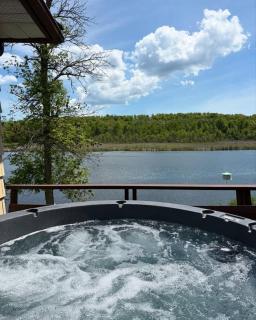 Slice of Heaven on the Otonabee WITH HOT TUB - 9