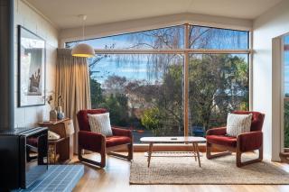 Modern Mid-Century Retreat - Dunedin - 5
