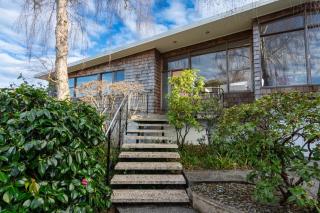 Modern Mid-Century Retreat - Dunedin - 0