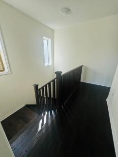 Cozy 2 bedrooms with private washroom - Erin - 3