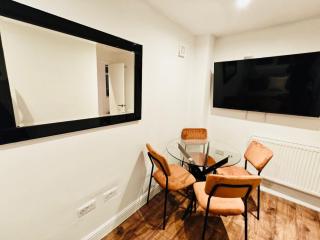 2 bedroom flat in Putney by the River - 3