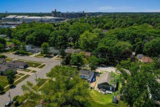 4Bedrooms 2 and 1 Half Bath Home for 9 Kid and Game Ready - 3