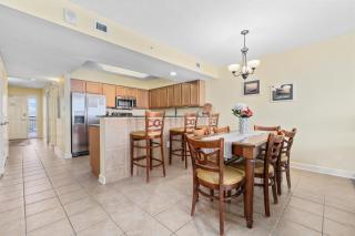 3 BR Oceanfront Condo located in North-end Myrtle Beach, sleeps 8! - Myrtle Beach - 2