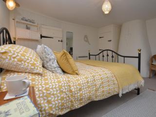 2 Bed in Chideock DC194 - 1