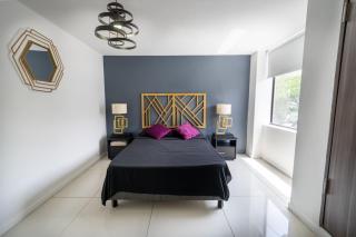 2 bedroom apartment - one block from Lleras park, P1 - 9