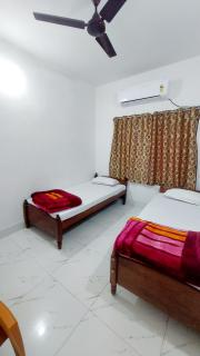 Nilam Guest House - Bodh Gaya - 7