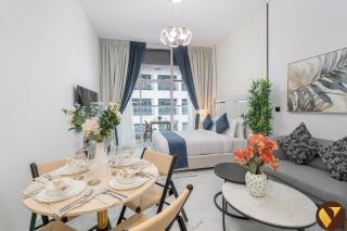 Vogue Opalz by Danube Studio with balcony - Dubai Science Park - Al Barsha - 5